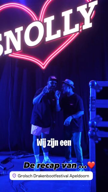 Wauw Apeldoorn, wat was dit?! De Disco Daddies mochten de zaterdagavond het Drakenboot Festival afsluiten en serieus: het dak, de tent, zelfs de hele stad ging eraf. Zó veel liefde, zó veel gezelligheid — we zijn zelfs een beetje verliefd geworden op jullie. 
❤️
Dank voor de gastvrijheid en jullie onuitputtelijke energie! Volgend jaar weer? Wij staan alvast te trappelen en kunnen niet wachten. 💃🕺✨❤️🔥
🎥 @balkonmedia_ 
Bookings: @donnamusicbookings 
.
#disco #discoact #djact #discodaddies #festival #apeldoorn #drakenbootfestival #feest #80s90s